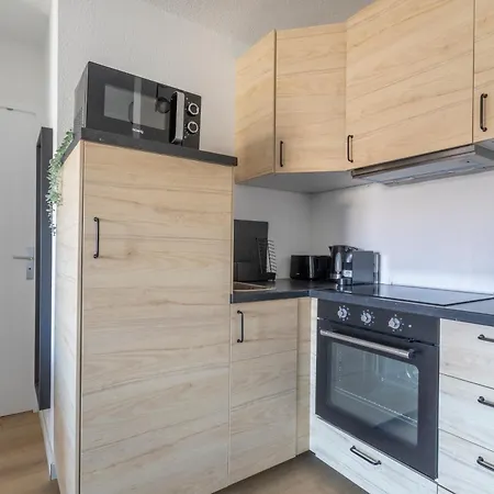 Apartment T3 Proche Centre Avec Parking *