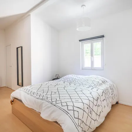T3 Proche Centre Avec Parking Apartment *